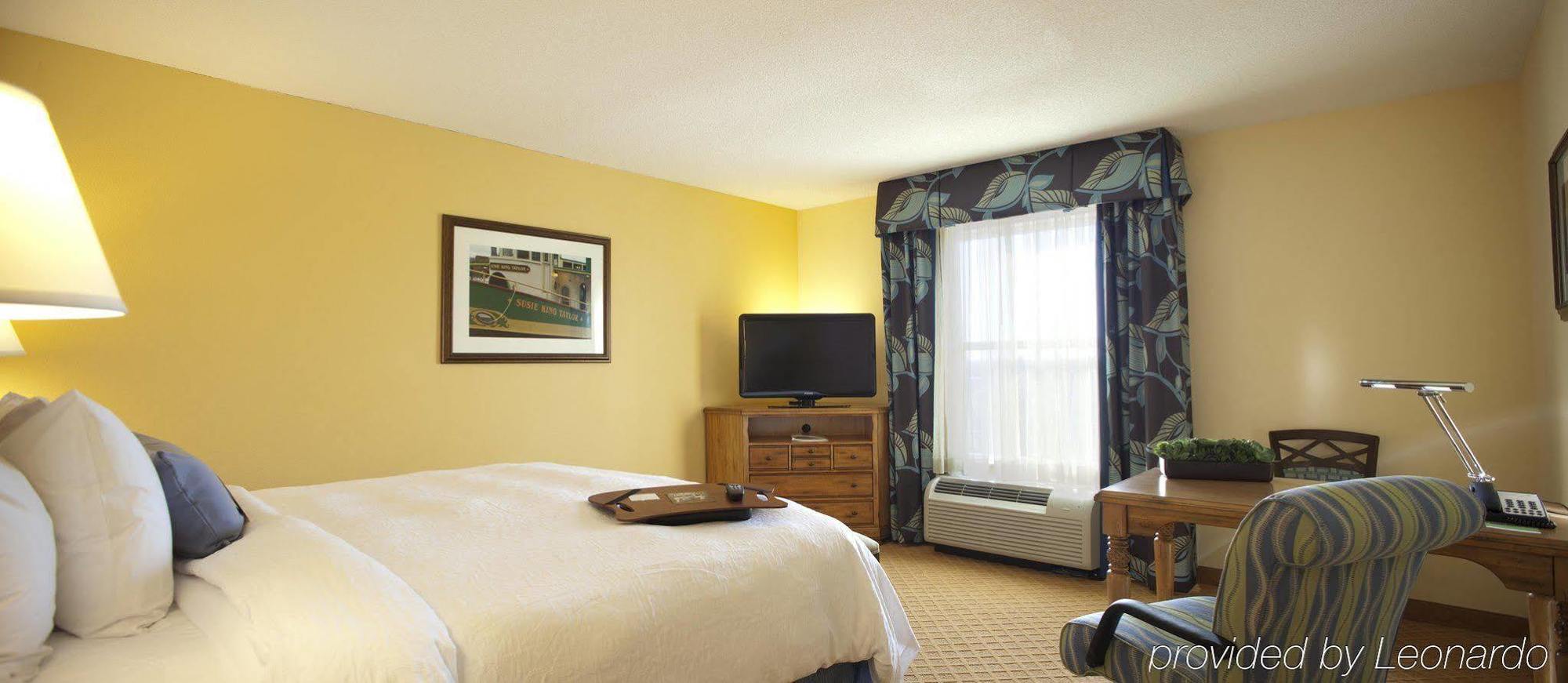 Hampton Inn & Suites Savannah/Midtown Номер фото