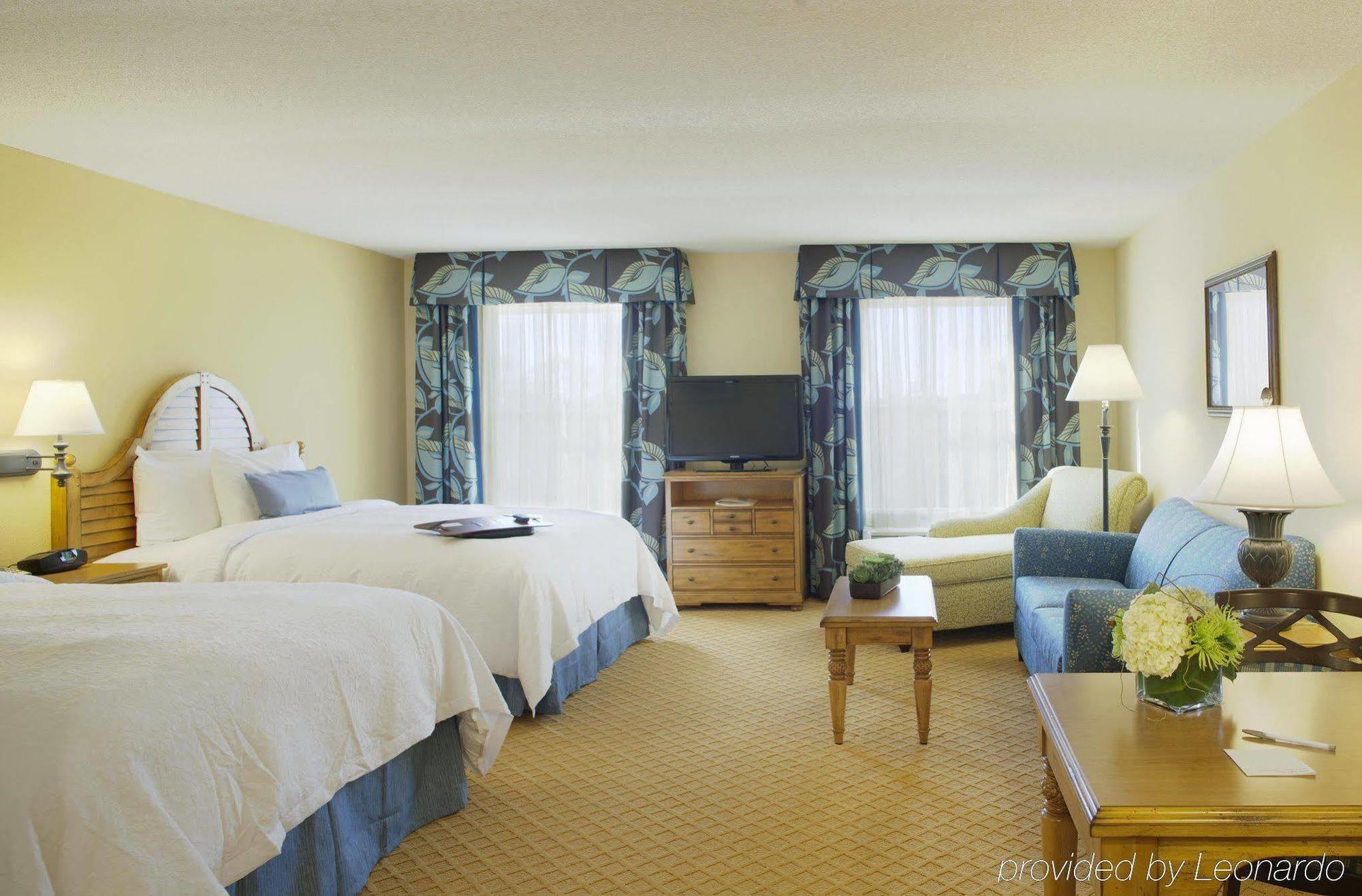 Hampton Inn & Suites Savannah/Midtown Номер фото